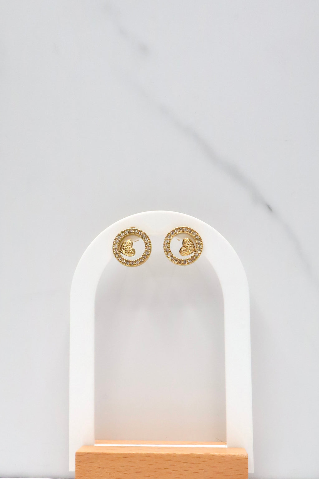 Ronde oorbellen met klein hartje