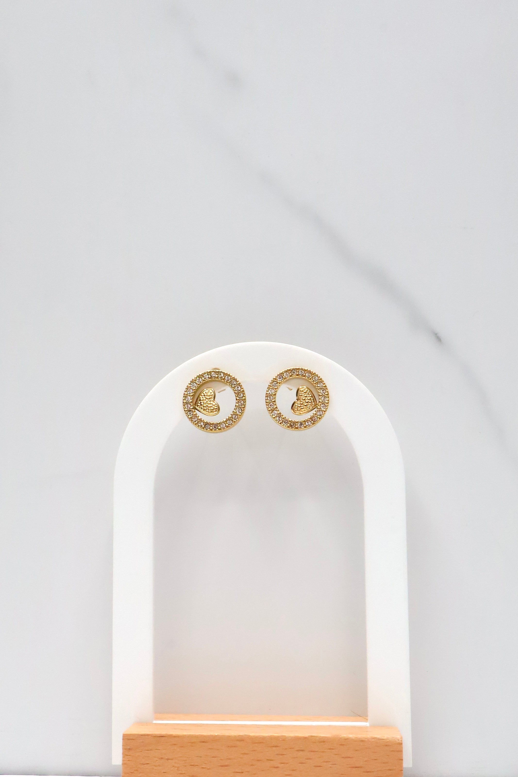 Ronde oorbellen met klein hartje