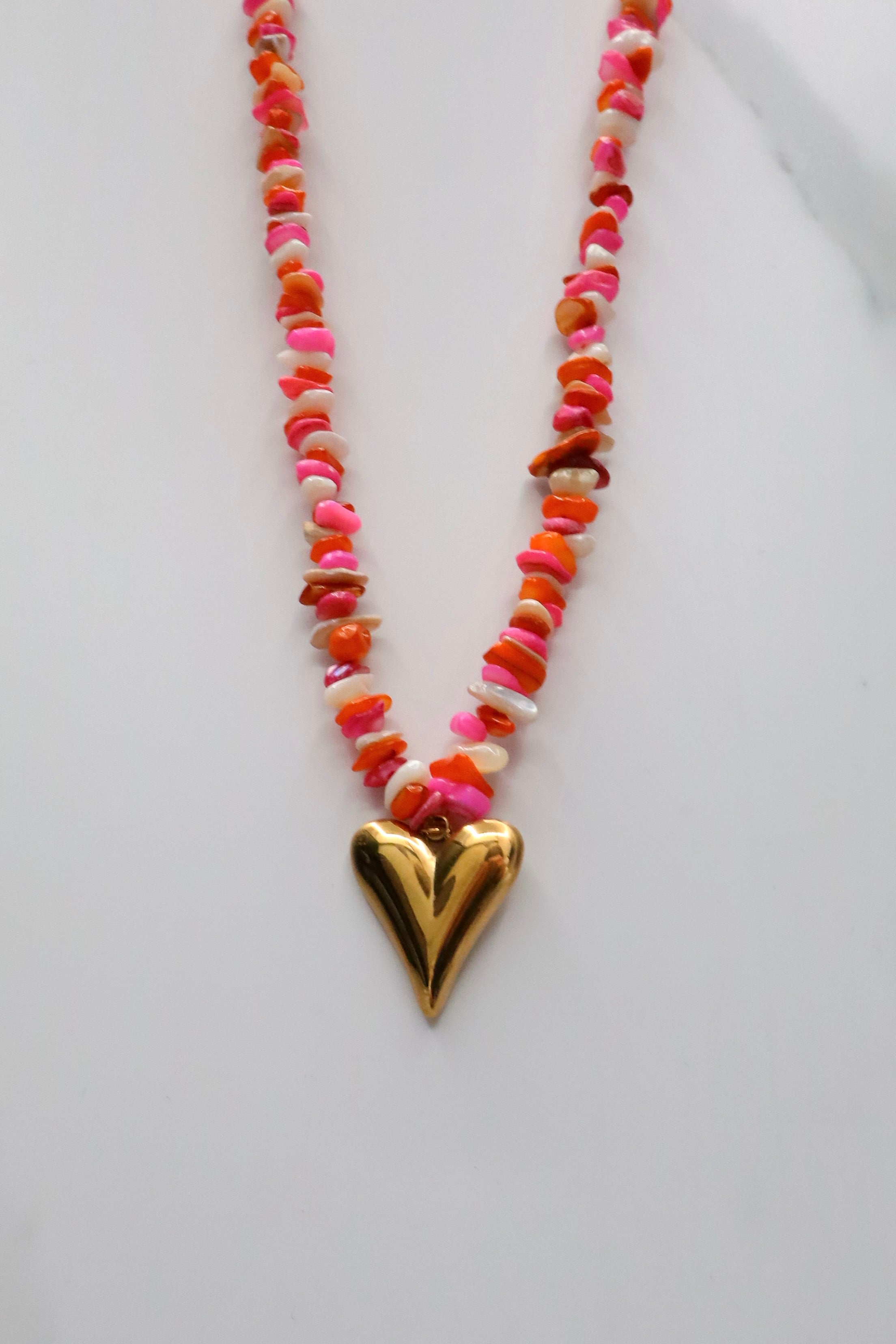 Kralen ketting met hangend hart