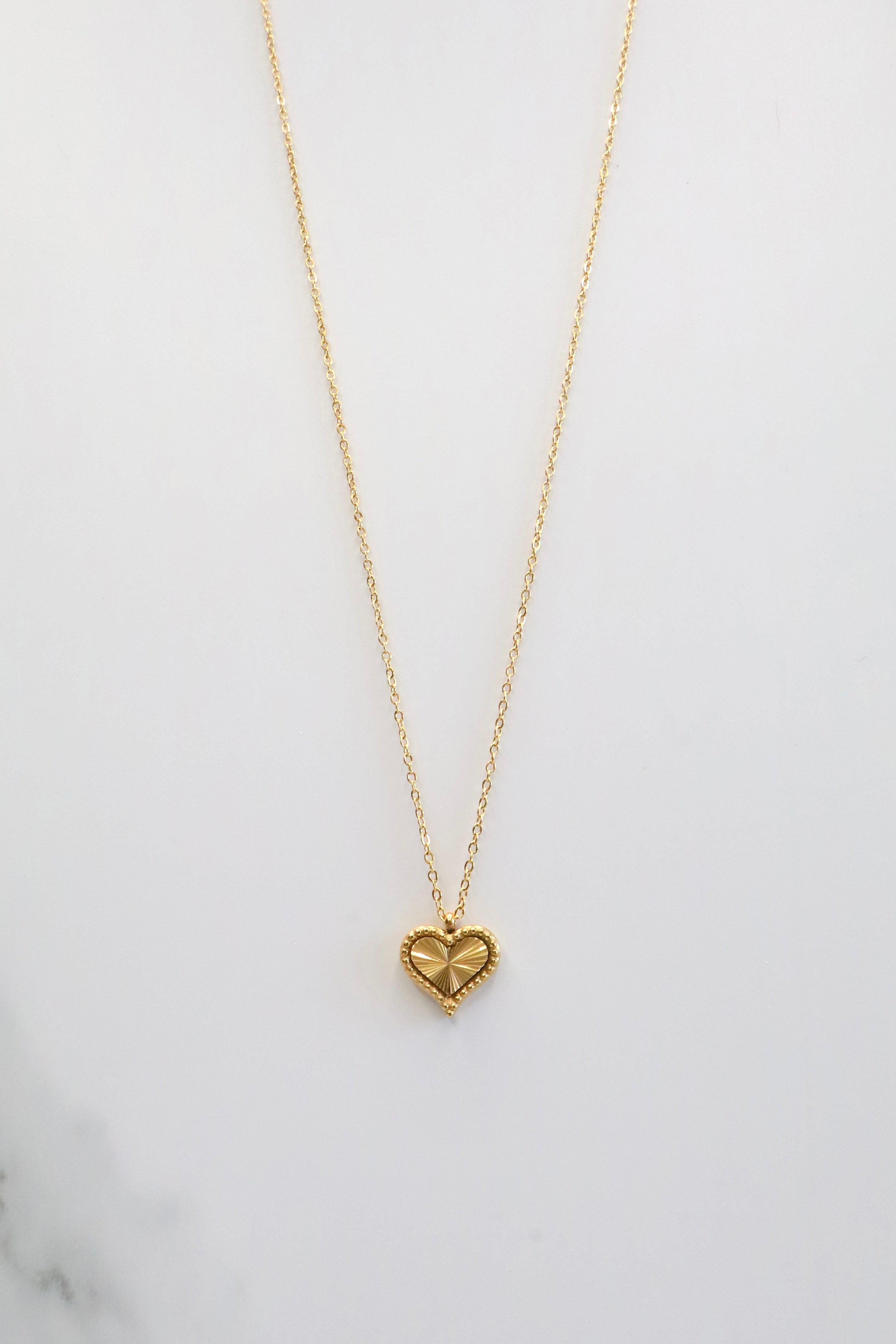 Ketting met glanzend hart hanger