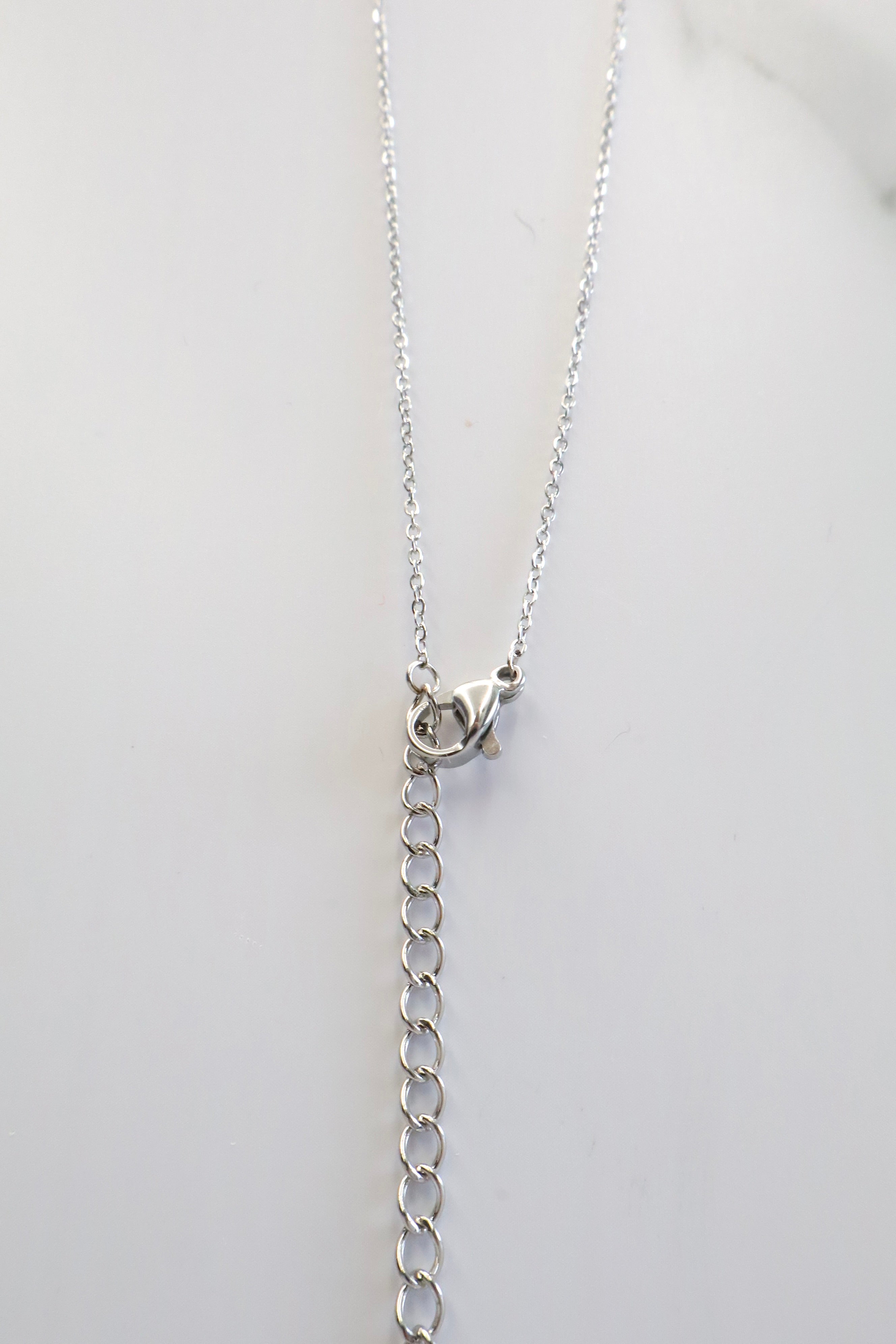 Ketting met de letters LOVE