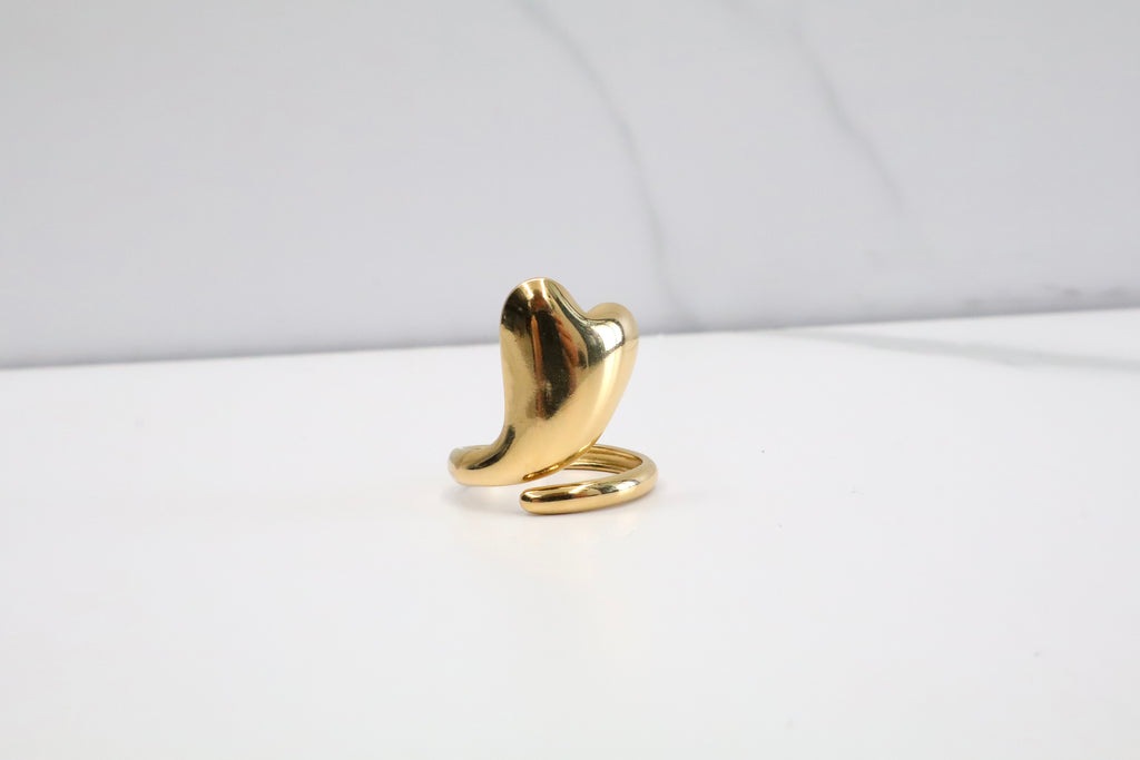 Organisch gevormde hart ring